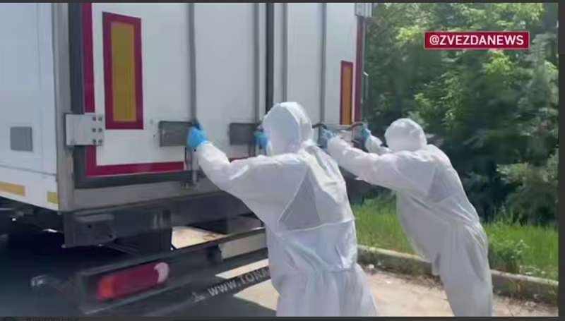 Рефрижераторы с украинскими трупами отстаиваются в Брянске. Украина не принимает своих мёртвых солдат из-за своей жадности