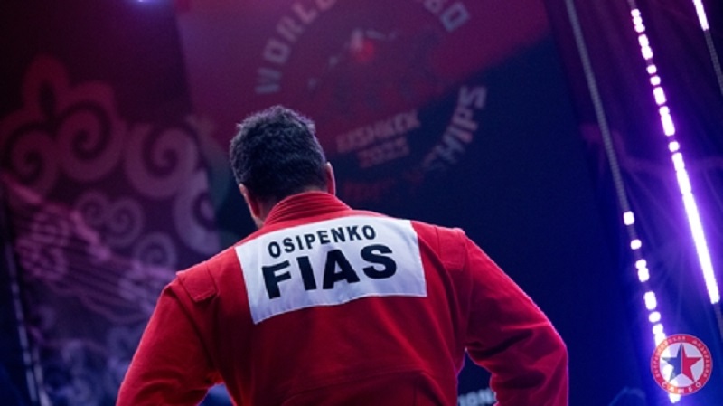 Знаменитый брянский самбист Артём Осипенко остался «только» десятикратным чемпионом мира