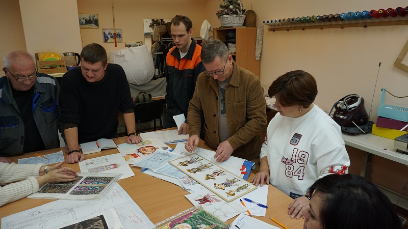 Брянский театр кукол сосредоточился на детских сказочных премьерах