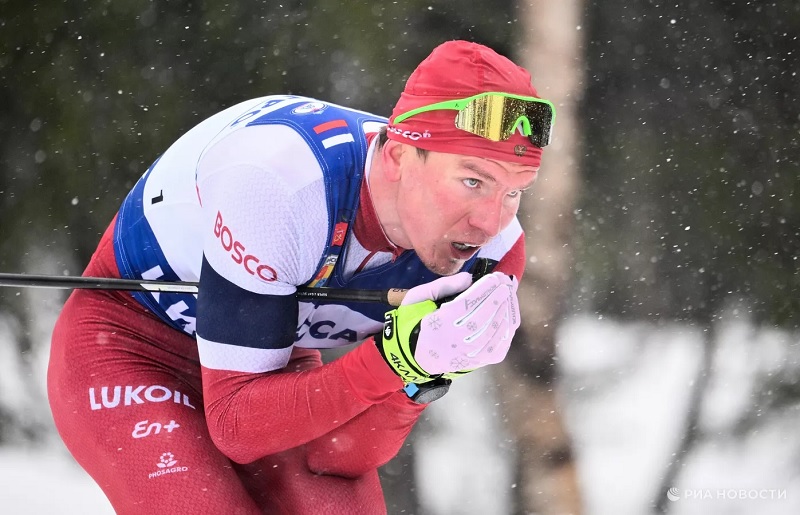 Александр Большунов традиционно тяжело начал сезон-2025/2026