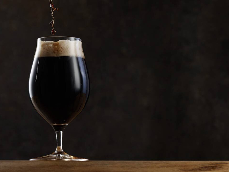 Пить пиво и закусывать шоколадом: 6 ноября отмечается Международный день стаута