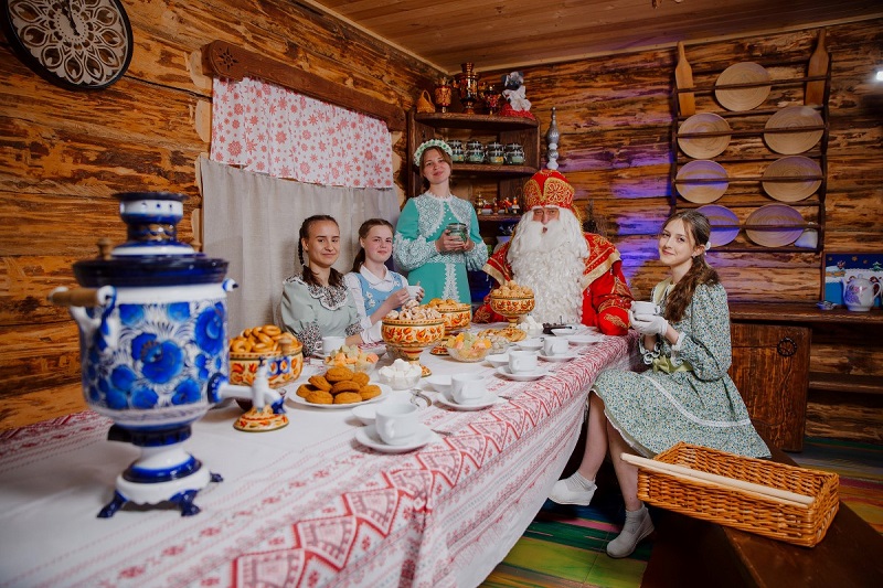 Горячая линия Деда Мороза и его помощников будет работать до 31 декабря