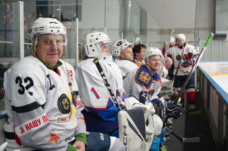 Александр Богомаз сохранил по итогам года место в информационном Топ-10 рейтинга «Медиалогии». И вообще сохранил место