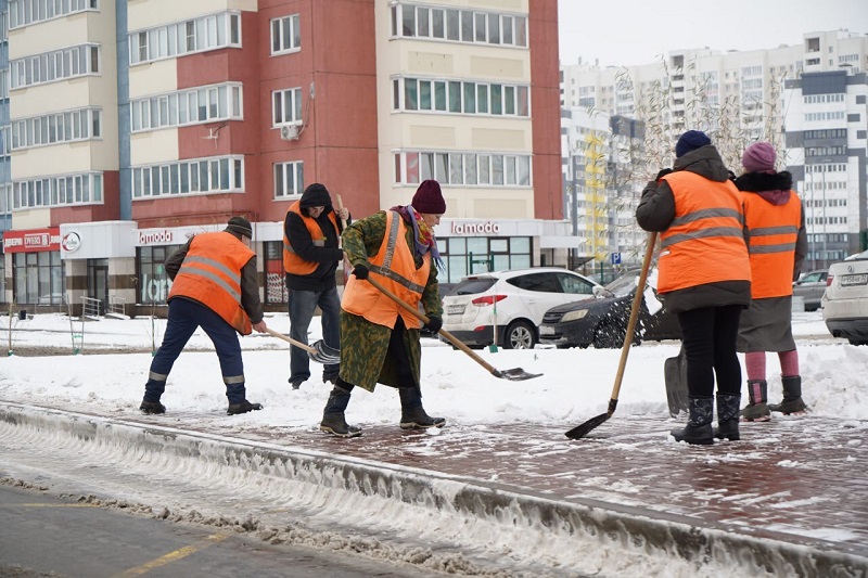 Расчисткой улиц Брянска займутся осуждённые. Они работают лучше