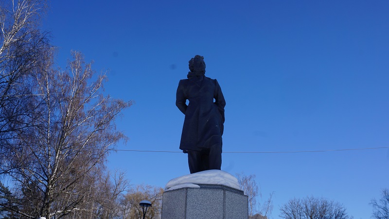 Пушкин появился на спектакле брянского театра кукол лично