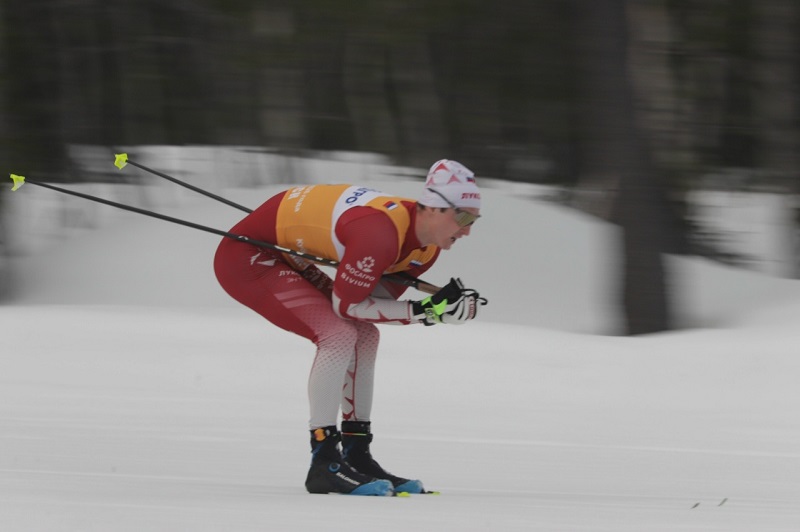 Александр Большунов выиграл третью подряд гонку в финале Кубка России