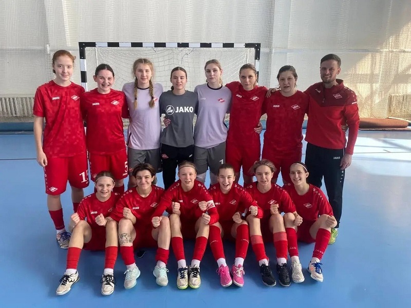 Брянские футболистки выиграли регулярное первенство в первой лиге