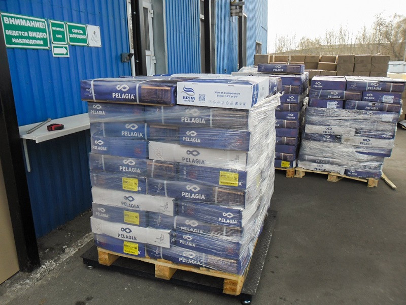 Брянские таможенники поймали рыбу в овсяных хлопьях. 11 тонн