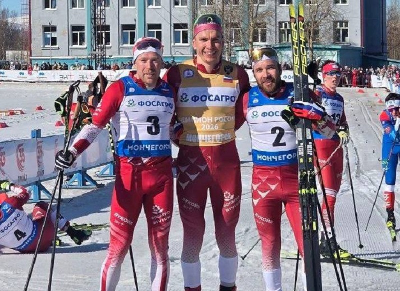 Александр Большунов выиграл супермарафон в Мончегорске и 31-й титул чемпиона России