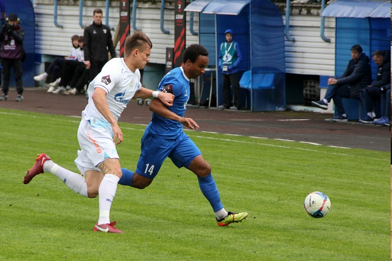 Брянское «Динамо» начало второй круг победой над «Зенитом-2»