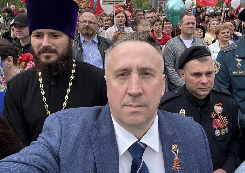 Депутат Брянской облдумы призвал сообщать в полицию о родителях, матерящихся на детей