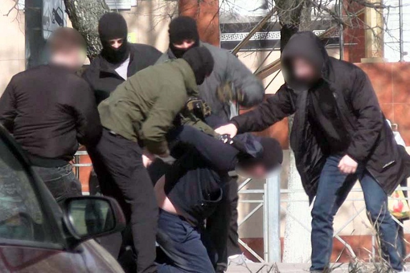 Брянские депутаты не разводятся: их охраняют женщины-юристы